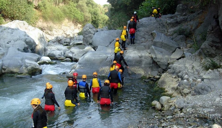 Urlaub in der Natur Siziliens Trekking Vulkan Sizilien Natur Ätna