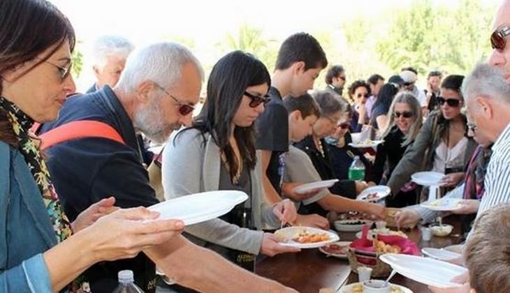 Mittagessen auf Weinkeller Sizilien - sizilianische Weinkeller