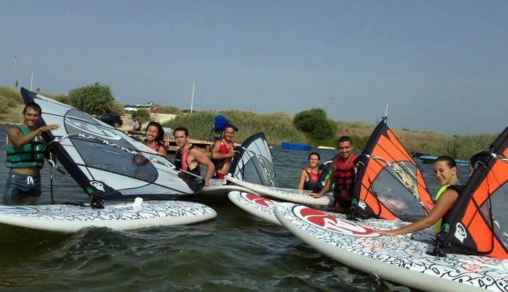 Windsurfkurse Italien - Windsurfing Spot