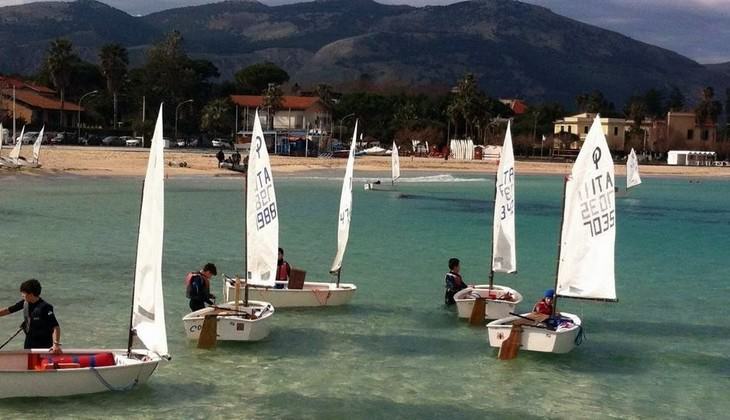 Segelkurs - Schule im Meer Sizilien