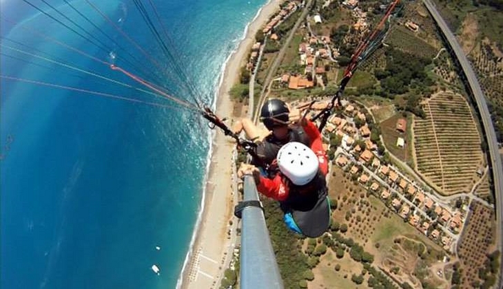 Paragliden Sizilien Flug mit dem Gleitschirm Schule Paragliden Sizilien