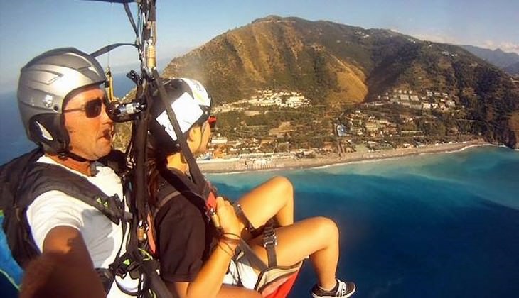 Paragliden Sizilien - Flug mit dem Gleitschirm