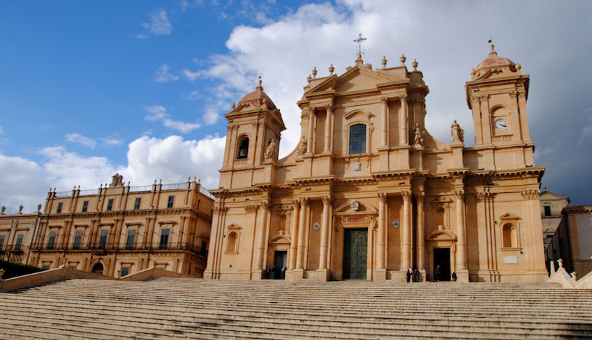 Von Catania nach Syrakus Besuche Syrakus Tagestrip von Catania aus